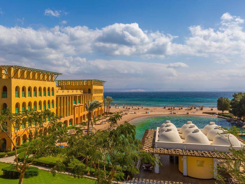Strand Beach and Golf Resort Taba Heights резорт таба.jpg